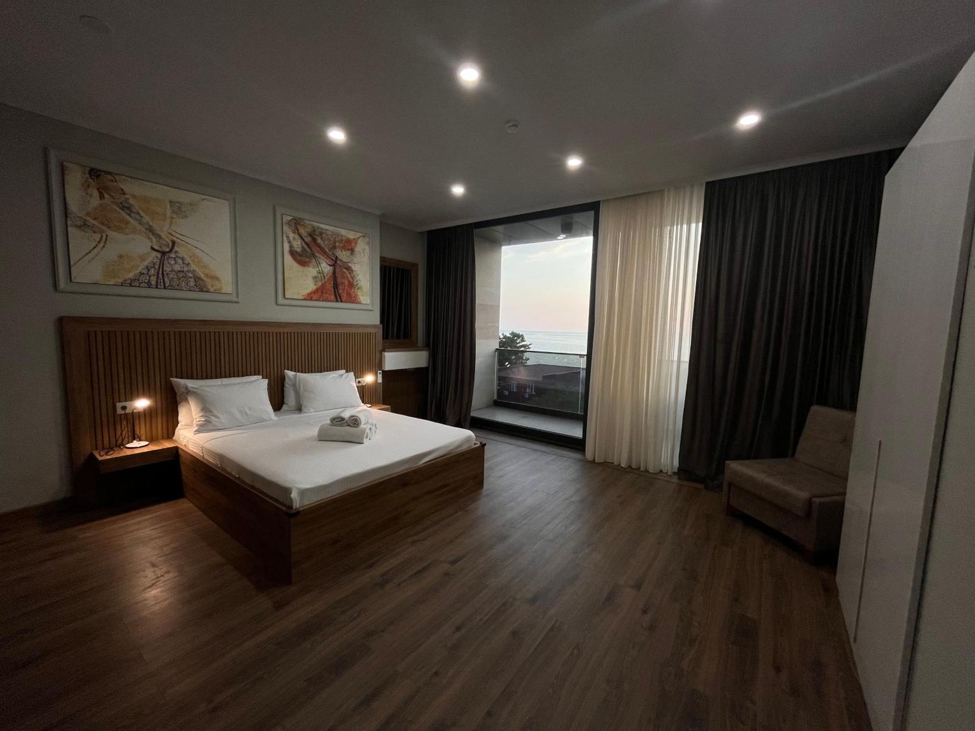 Golden Sun Kobuleti Otel Dış mekan fotoğraf